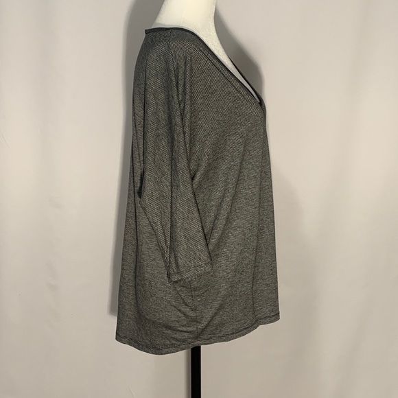 Tahari Size L - Picture 4 of 8